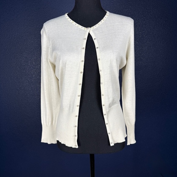 Tahari Cream Snap Embellished Cardigan Sweater, Size Small - Picture 2 of 10